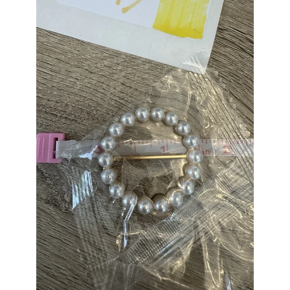 Gold Tone Heart Scarf Clip Set Faux Pearl & Rhinestone 1.5 in New‎ Sealed New